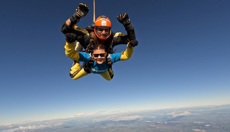 Hospiscare Heroes – From supporter skydives to hamper heroes!
